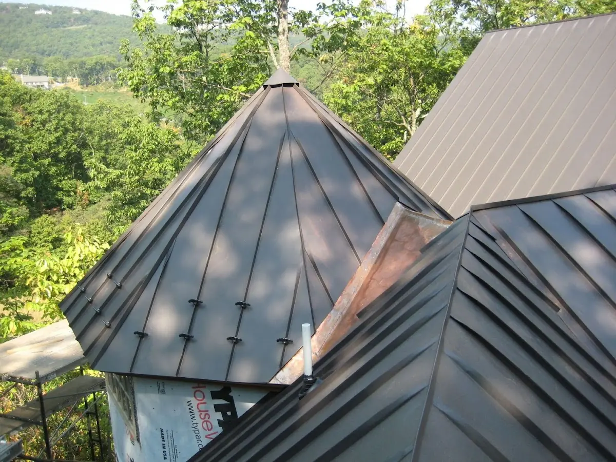 Professional Roof Tarp Installation by Craftsman Roofing in Santa Ana